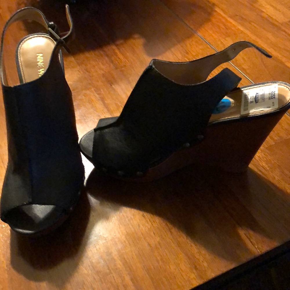 Wedge sandals